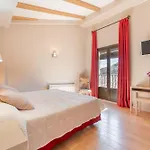 Hotel Albanuracín 2*