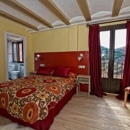 Ottium Albanuracin Hotel 2*