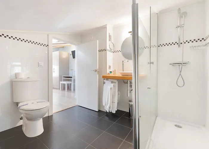 Albanuracín Hotel 2*