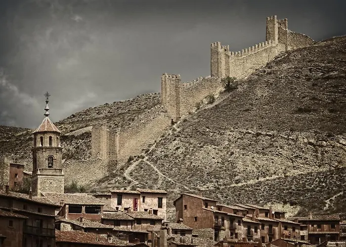 Hotel Ottium Albanuracin 2*